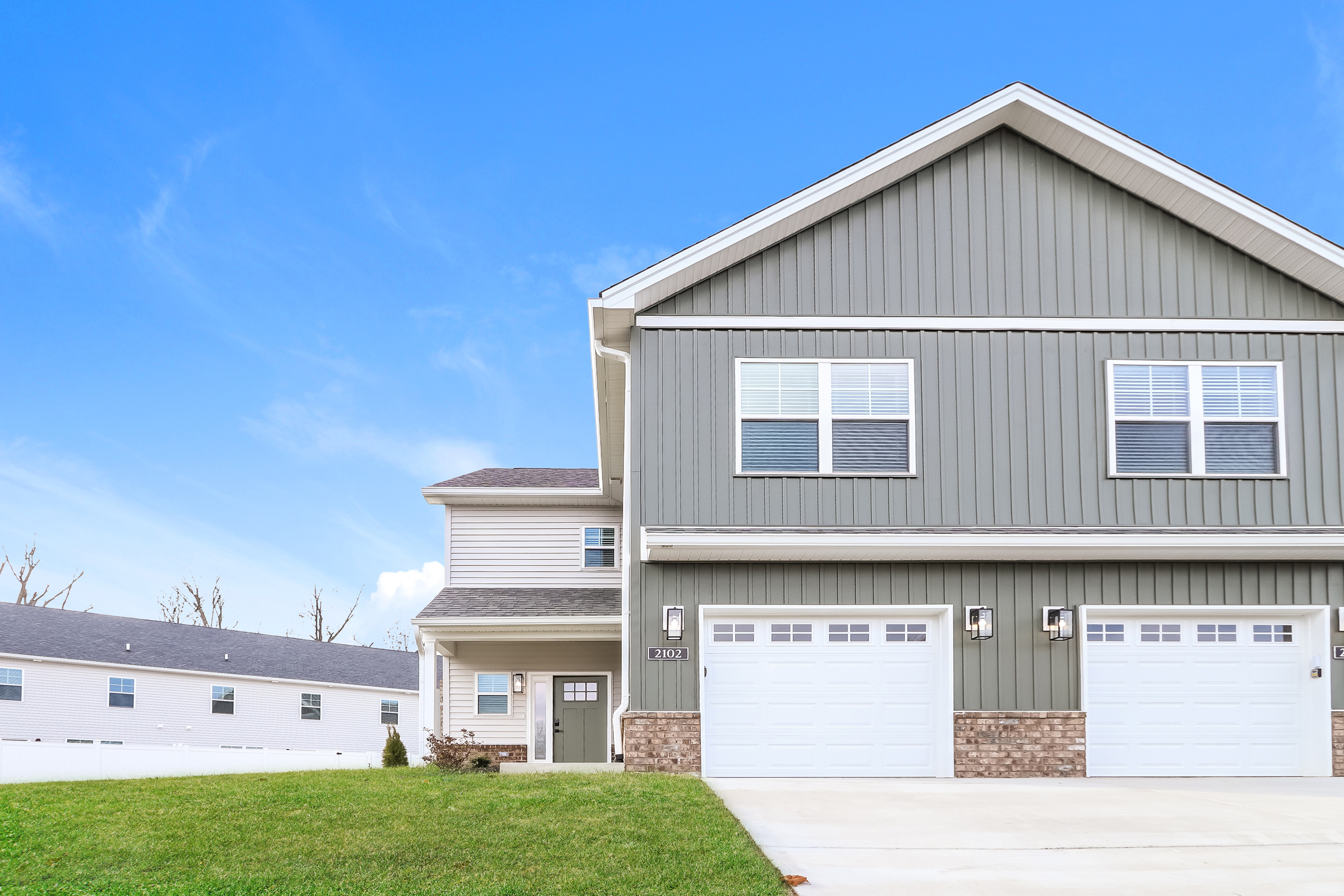 2102 Steamboat Way Jeffersonville, IN 47130